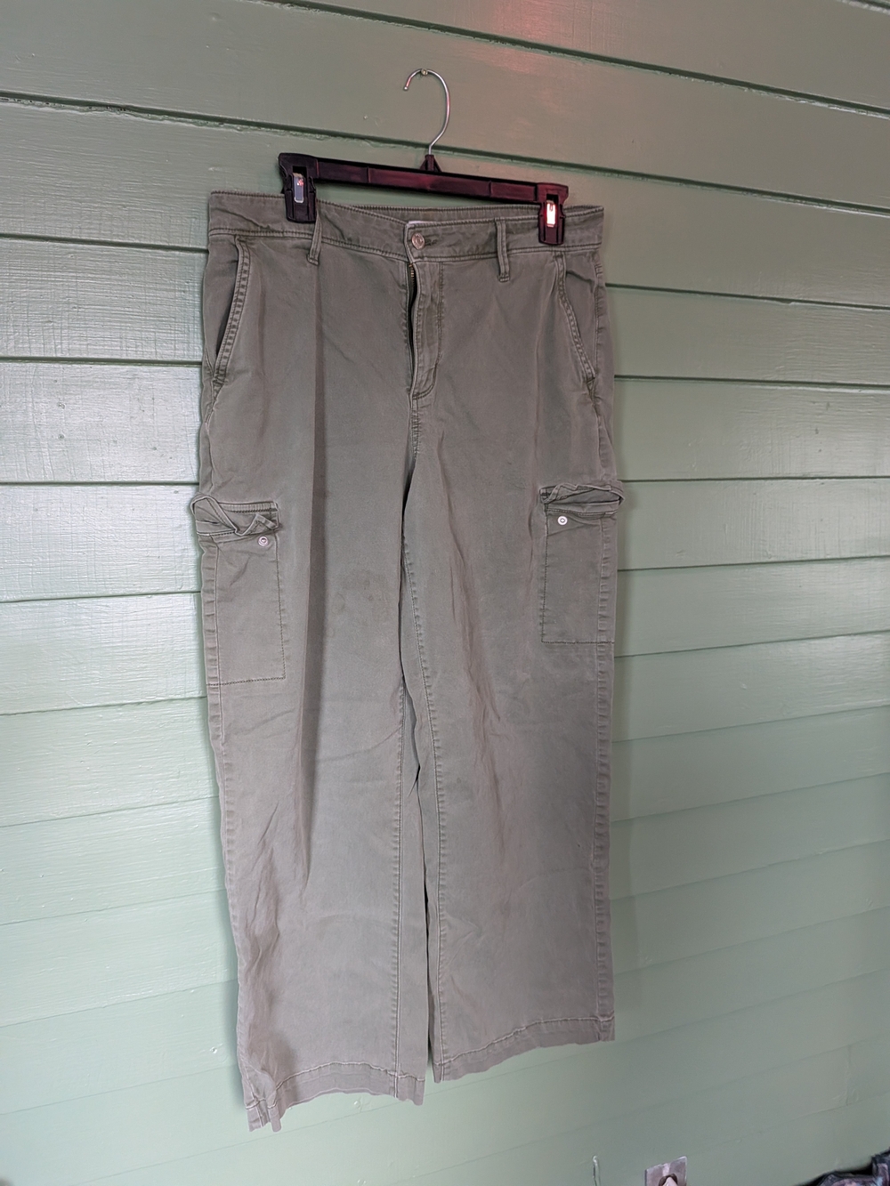 Sonoma Women's Olive Cargo Pants - Classic Utility Style
